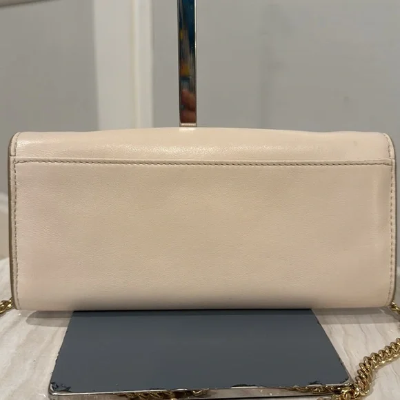 Coach Bag Cream Leather Wallet Gold Chain Crossbody - Picture 7 of 17